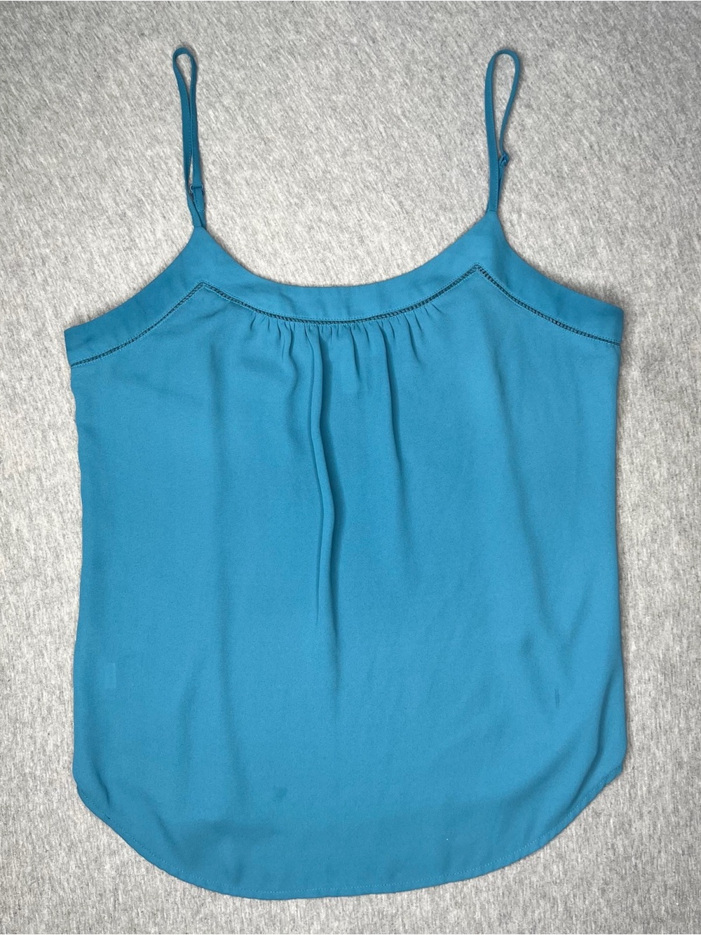 Women’s blue flowy tank top Loft size XS